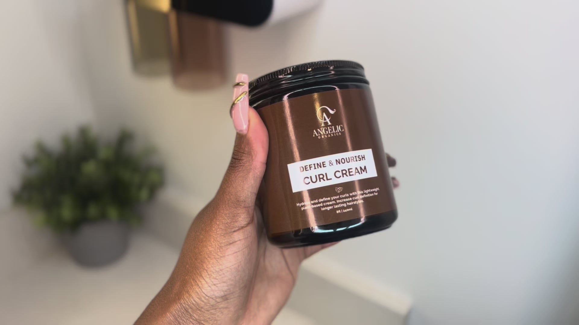 Leave-In Cream for Curly Hair – Halo Butter – Moisture + Repair